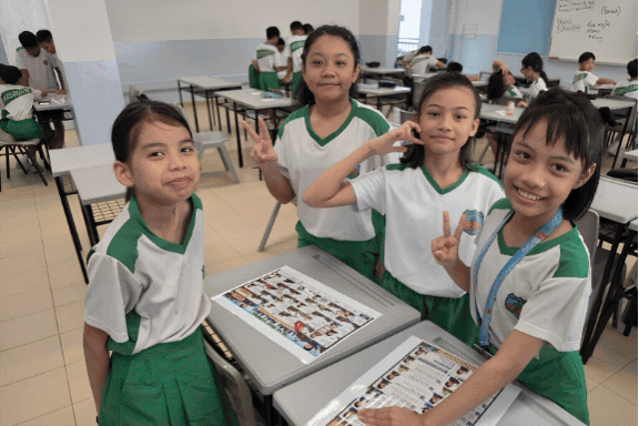 Woodgrovians Enjoying Mother Tongue Fortnight Activities